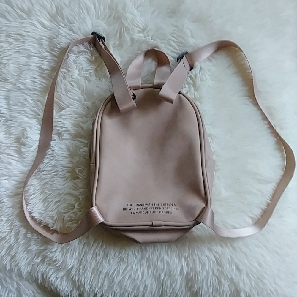 🌺Adidas Mini Backpack - Picture 4 of 9